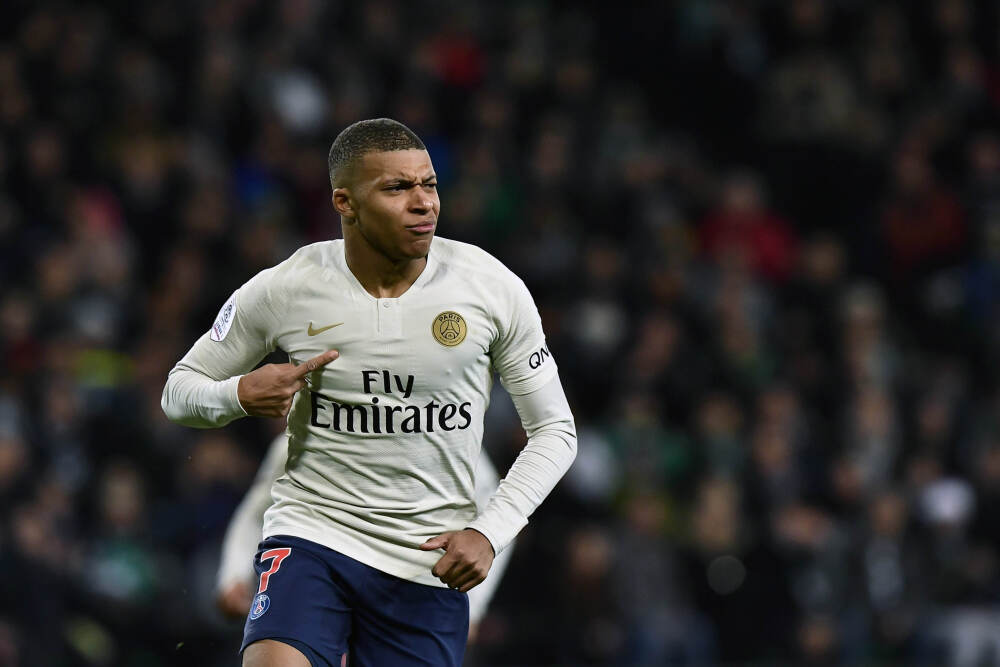 欧冠3场6球！奥斯梅恩三项进攻数据领跑本赛季欧冠榜单